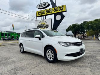 2020 Chrysler Voyager