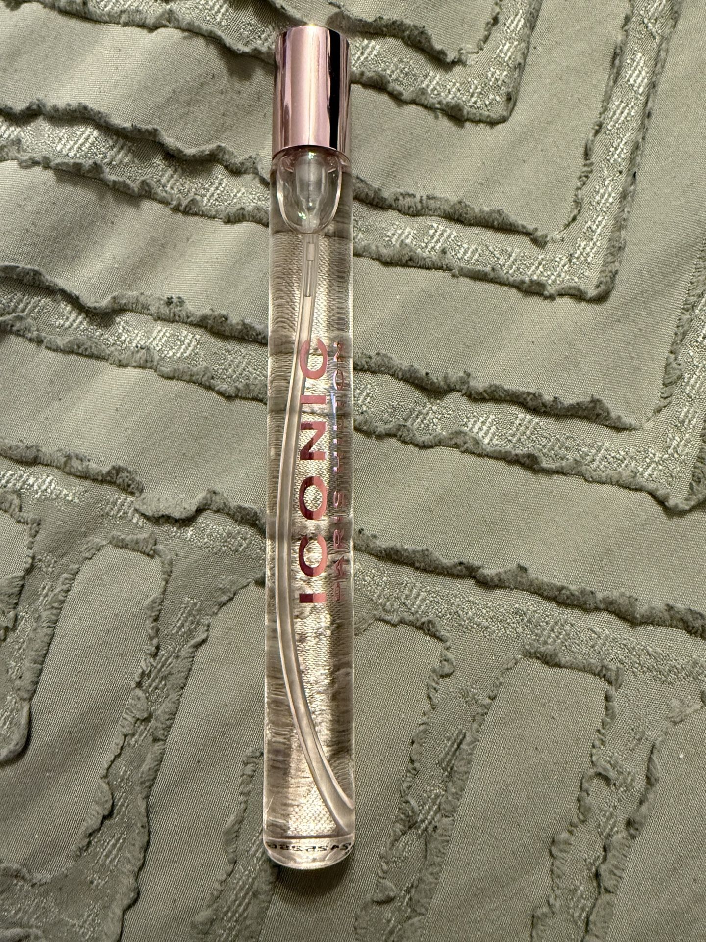 Iconic Perfume By Paris Hilton