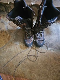 Camo red head boots