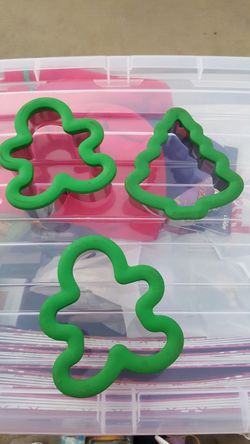 3 christmas cookie cutters