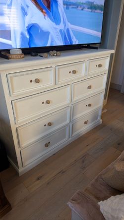 Refurbished white dresser, eight drawers