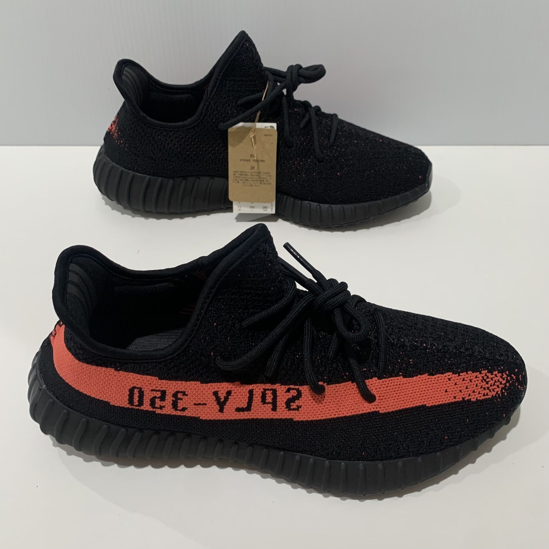 ADIDAS Yeezy Boost 350 V2 Core Black Red 2022 Size 11 New DS ADIDAS Yeezy Boost 350 V2 Core Black Red 2022 Size 11 New DS