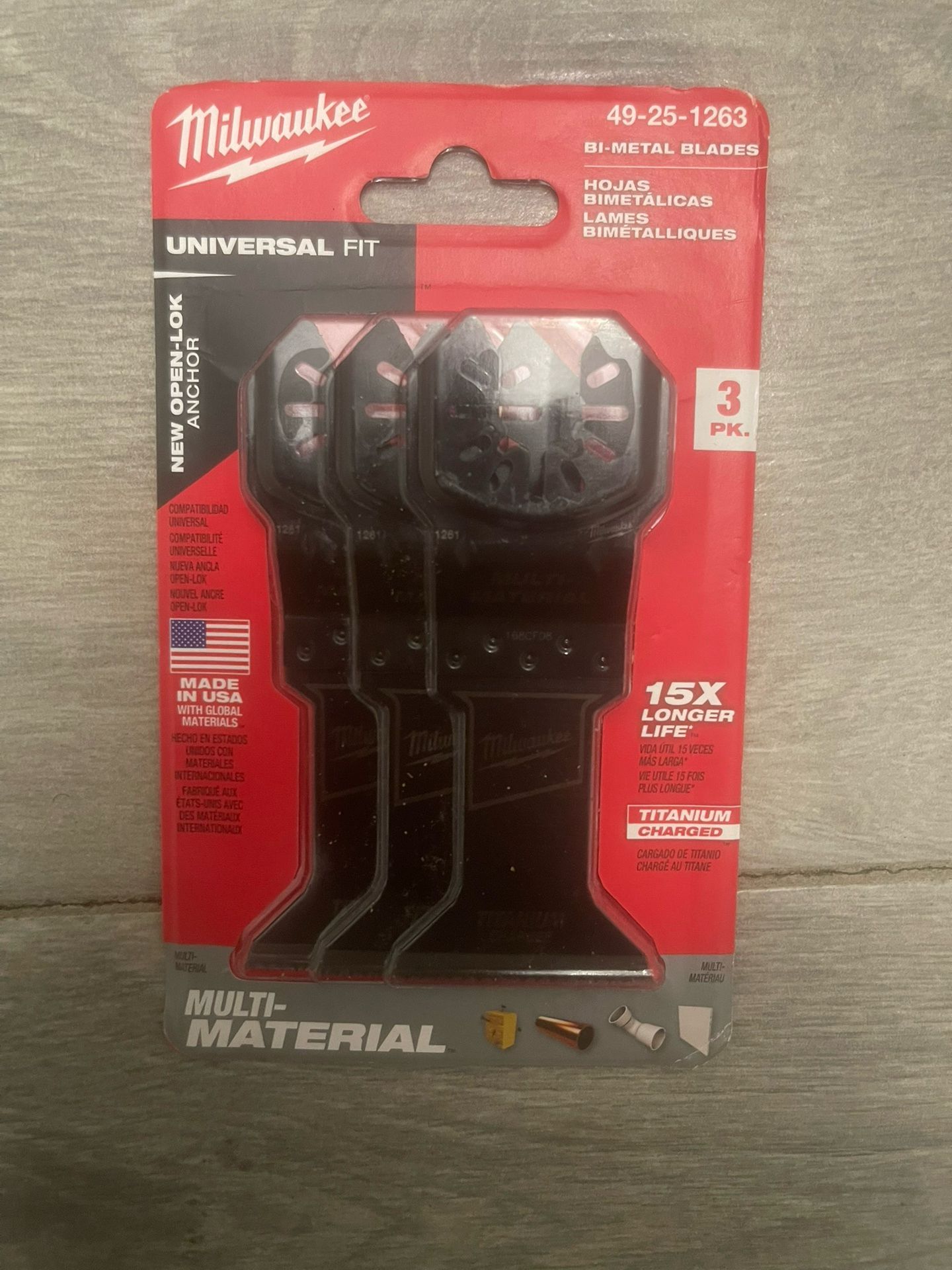 Milwaukee 1-3/8 in. Titanium Bi-Metal Universal Fit Wood and Metal Cutting Multi-Tool Blade 3 Pack
