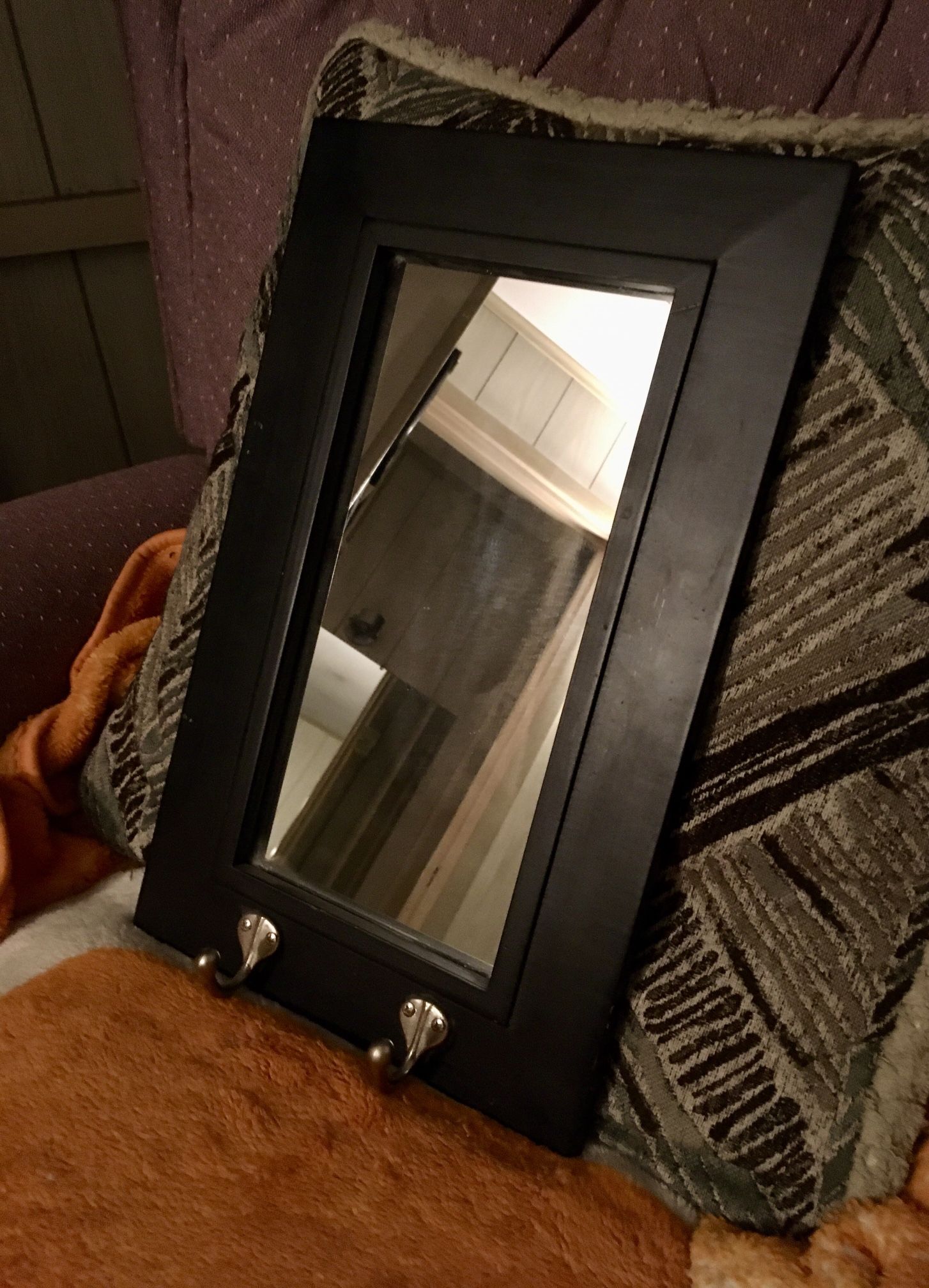 Dublin Pub Mirror w/ 2 Satin Silver Key Hooks