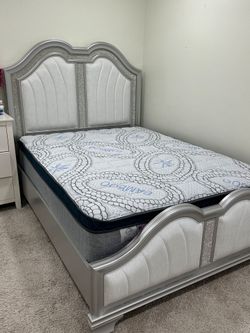 Queen size mattress pillow top new bedframe sold separately