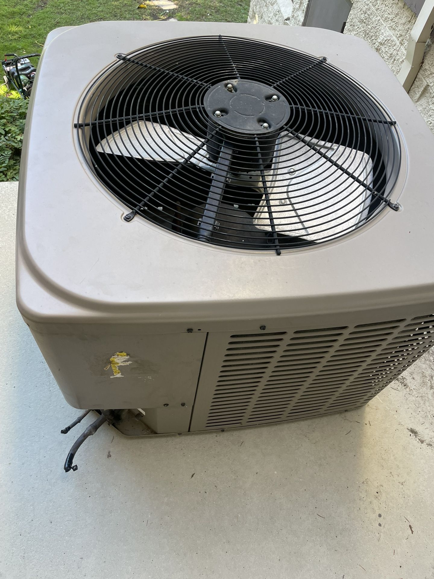Heat Pump Condenser R22 2ton for Sale in Rosemead, CA OfferUp
