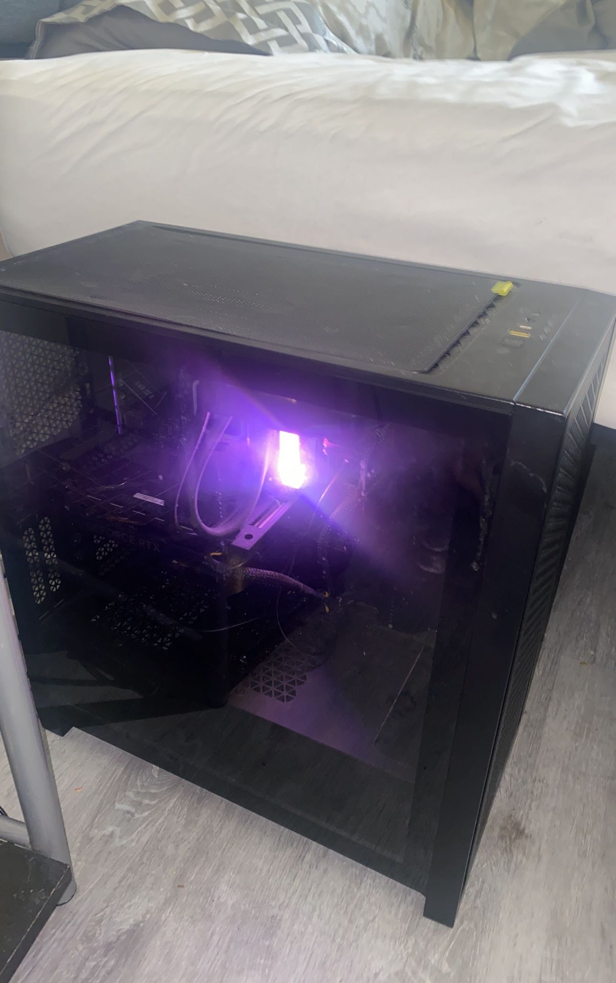 Selling Gaming Pc. Throw Offers