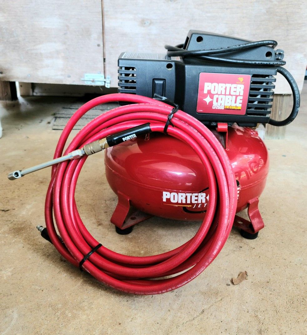 Porter-Cable CF 2600 Portable 6 Gallon Compressor