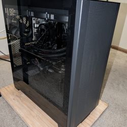Gaming PC With Monitor 