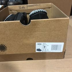 Ugg Slide 