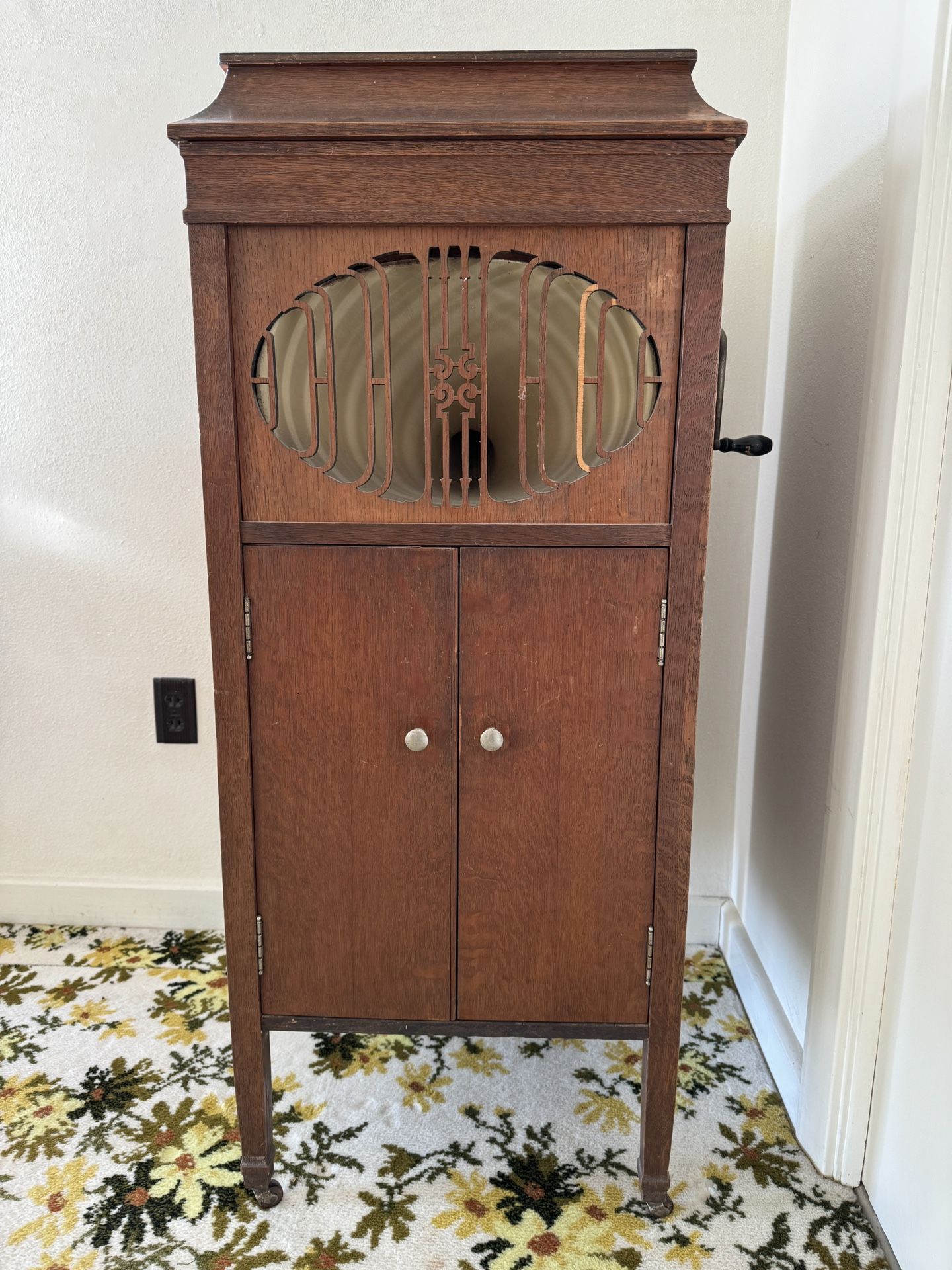Vintage Brunswick Phonograph