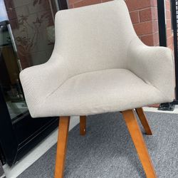 Crate & Barrel Harvey Swivel Chair