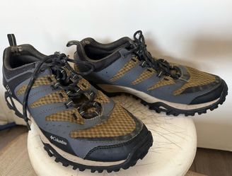 Columbia hiking shoes. Size 11 but feels 10