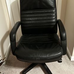 VIA Leather chair with multi position adjustments