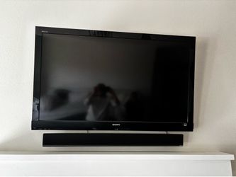 Sony tv 52 inches with a sound bar