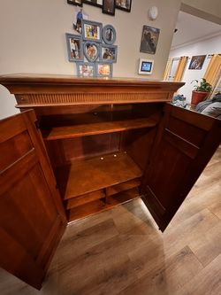 Entertainment Cabinet 