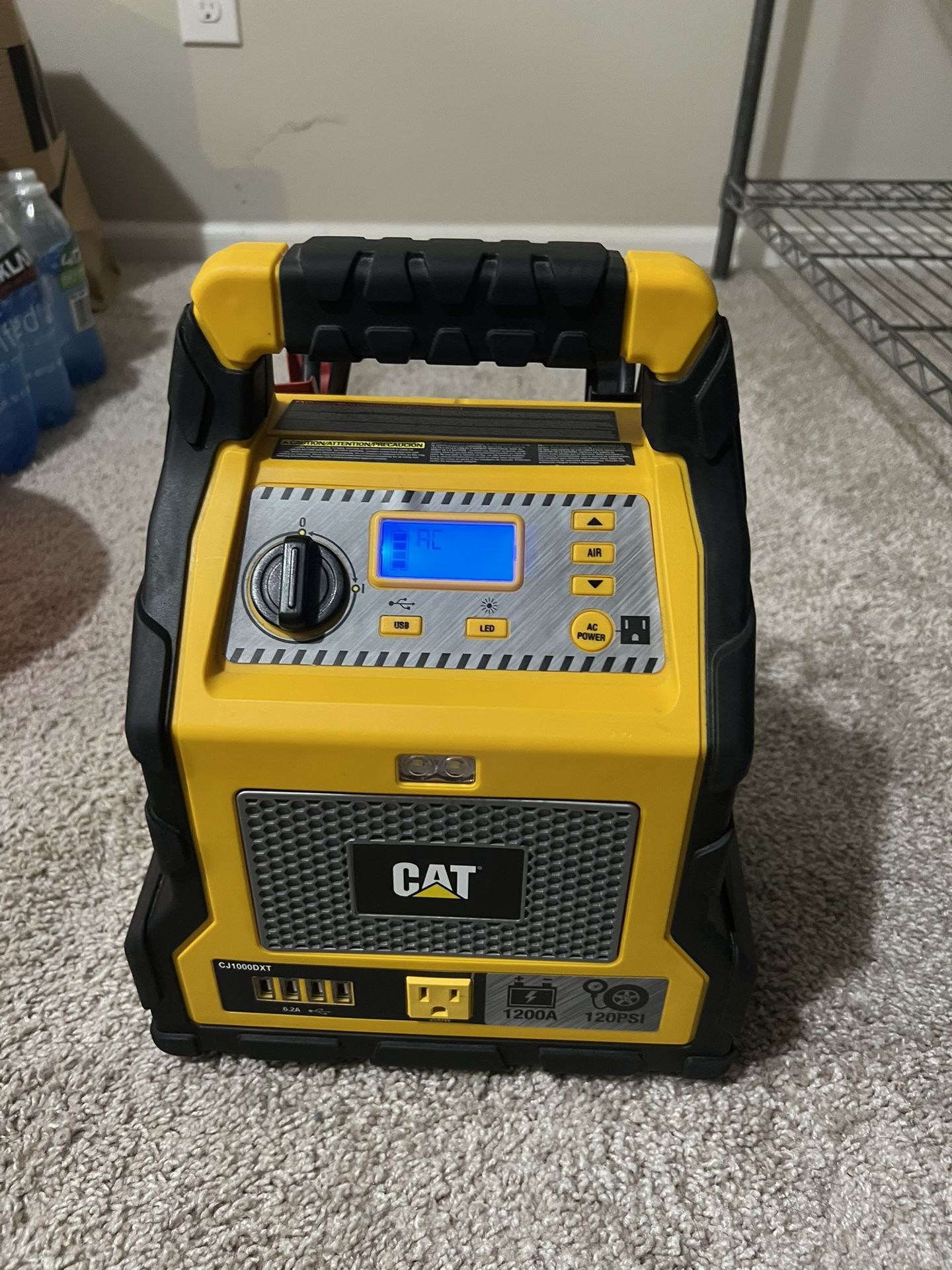 CAT PROFESSIONAL POWER STATION +2000 LUMENS RECHARGEABLE LED WORKLIGHT & SPOTLIGHT