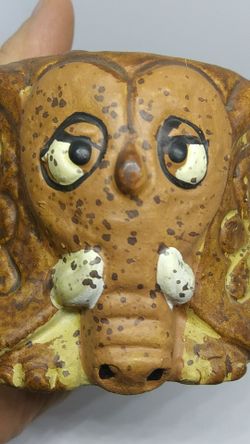 VINTAGE 1975 ELEPHANT