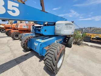 FOR SALE: 2017 Genie S-85 Telescopic Boom Lift | 3,271 Hours | $37,567 + Tax (OBO)