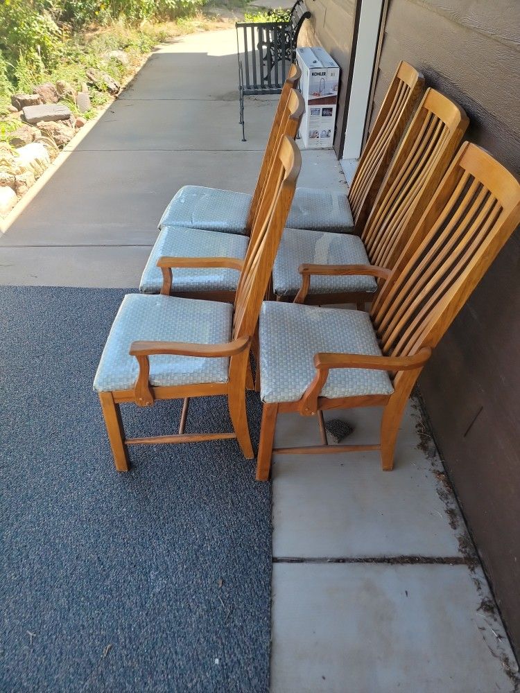 6 Dining Room Chairs