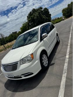 2012 Chrysler Town & Country