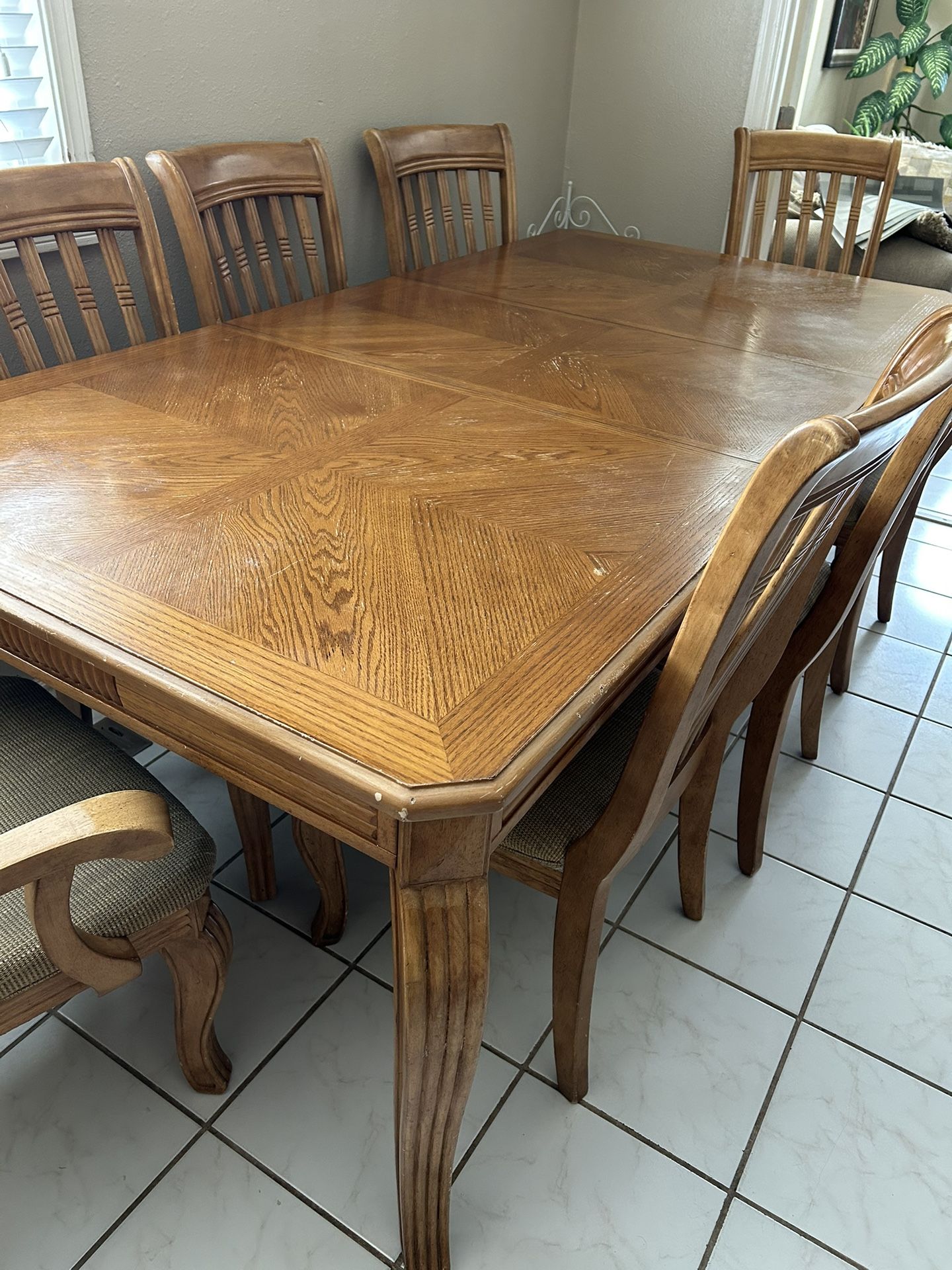 Dining Room Table With Chairs