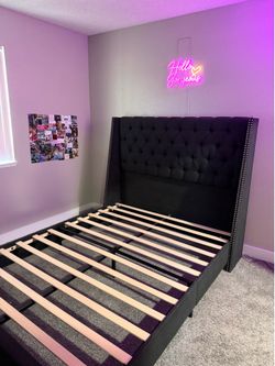 Queen Tufted Platform Bed Frame