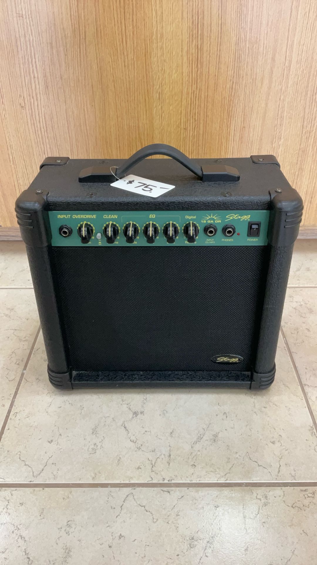 STAGG 15 GA DR GUITAR AMPLIFIER.