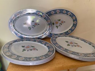 Plastic Plates