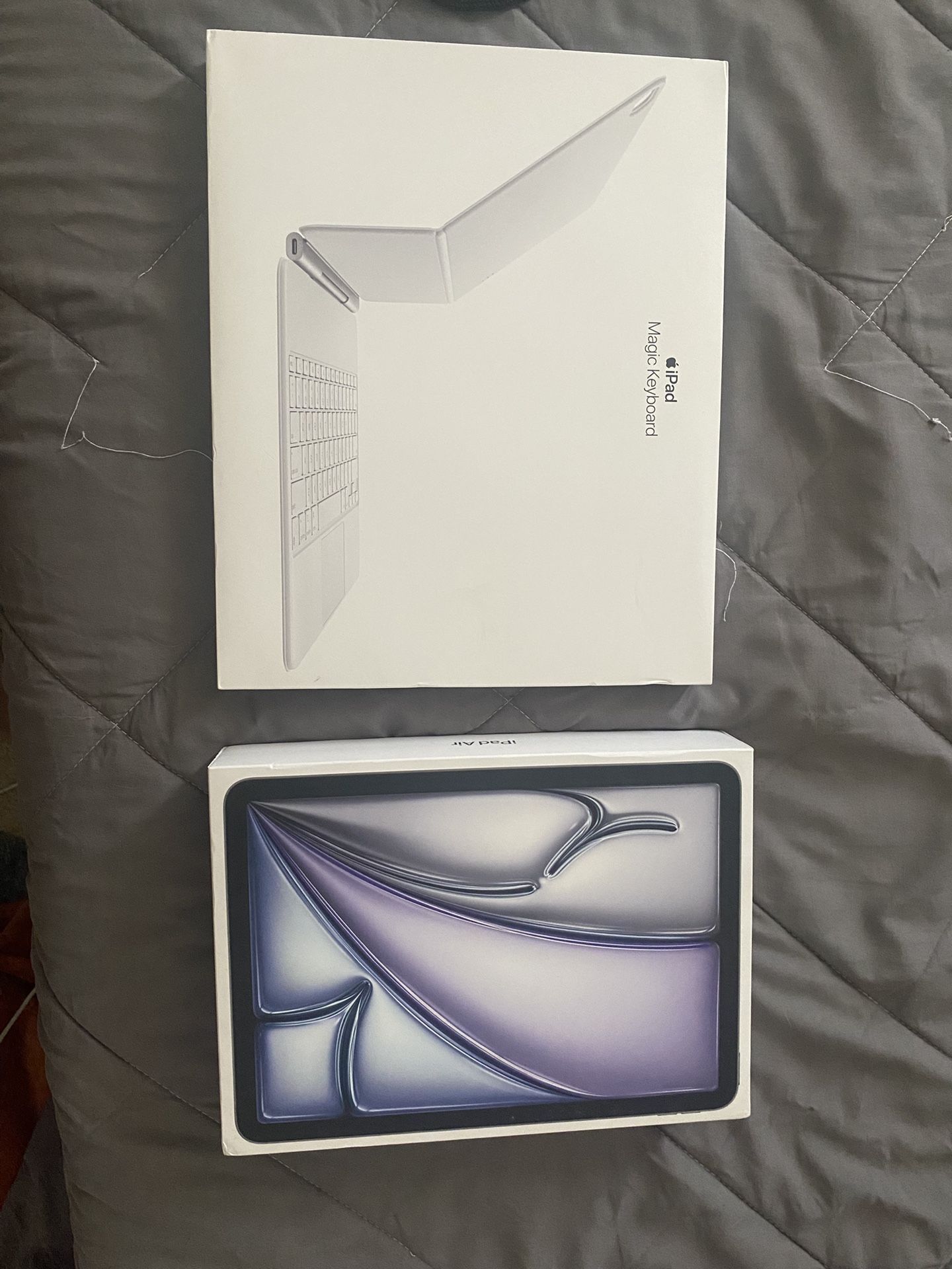 iPad Air M3 2025 And Magic Keyboard