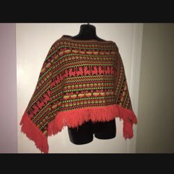 Vintage women’s poncho llamas birds orange one size fits most best for size small or medium