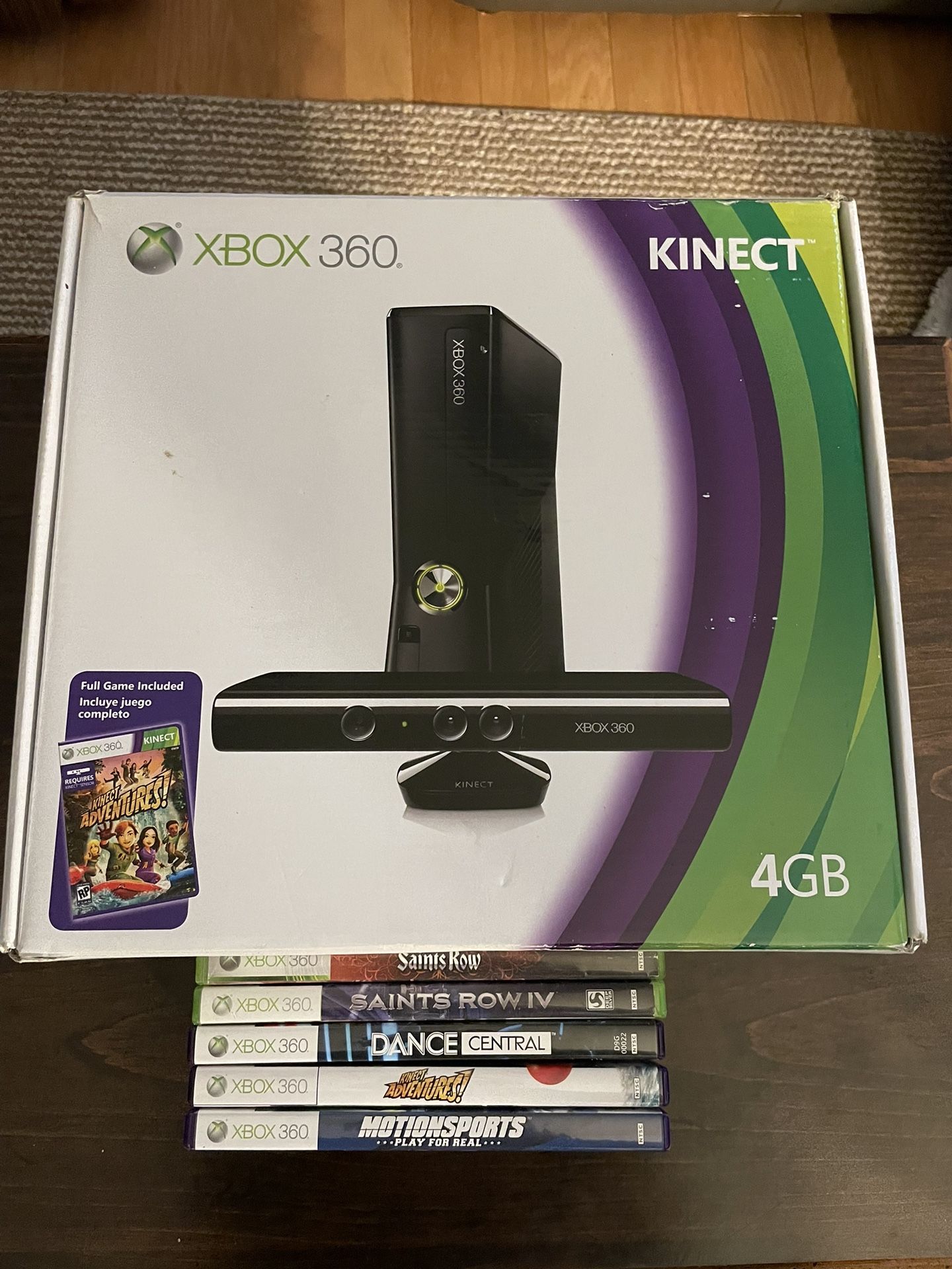 Xbox 360 With Kinect Lot