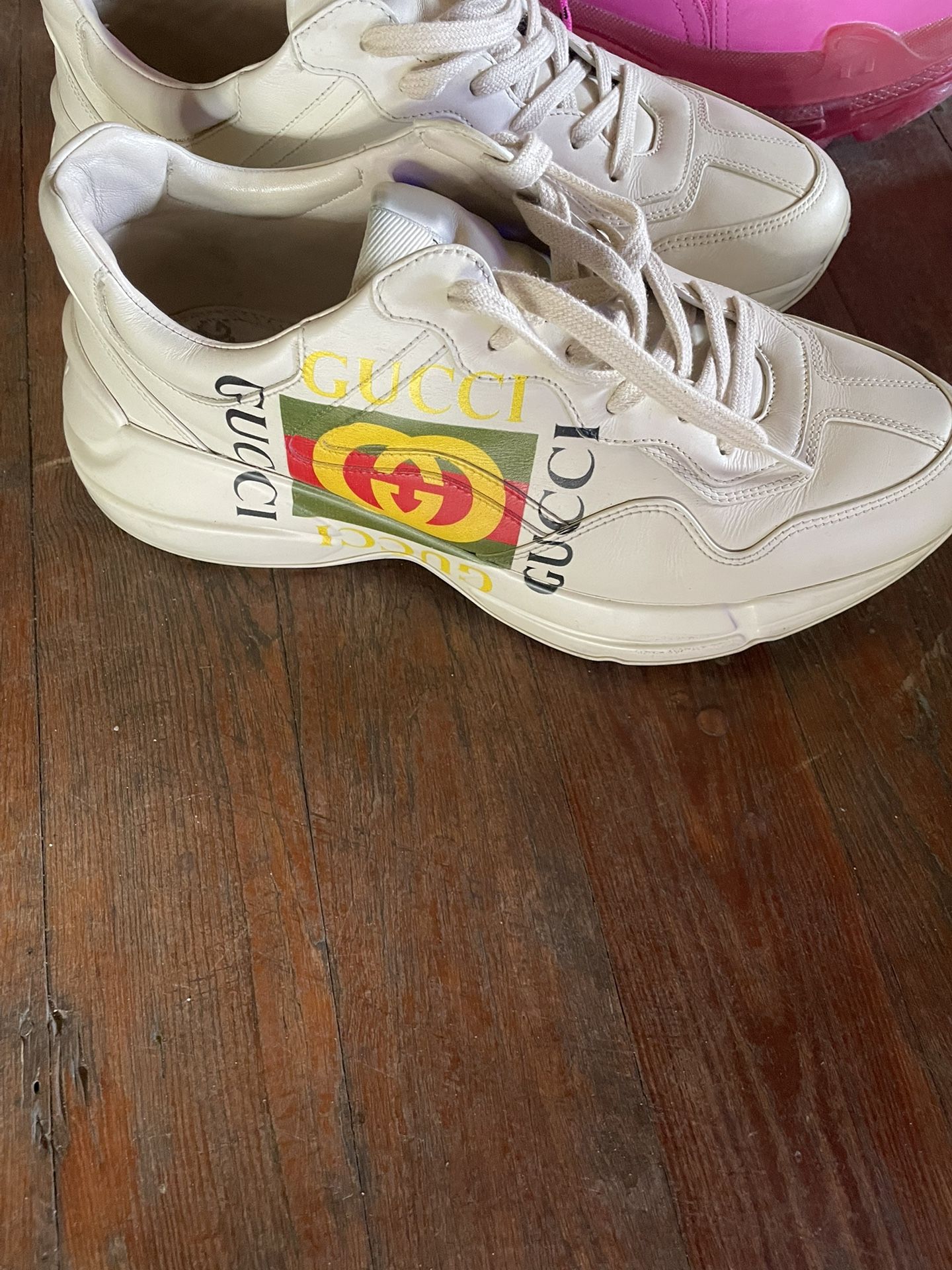 Used Gucci Shoes In Good Condition With Box