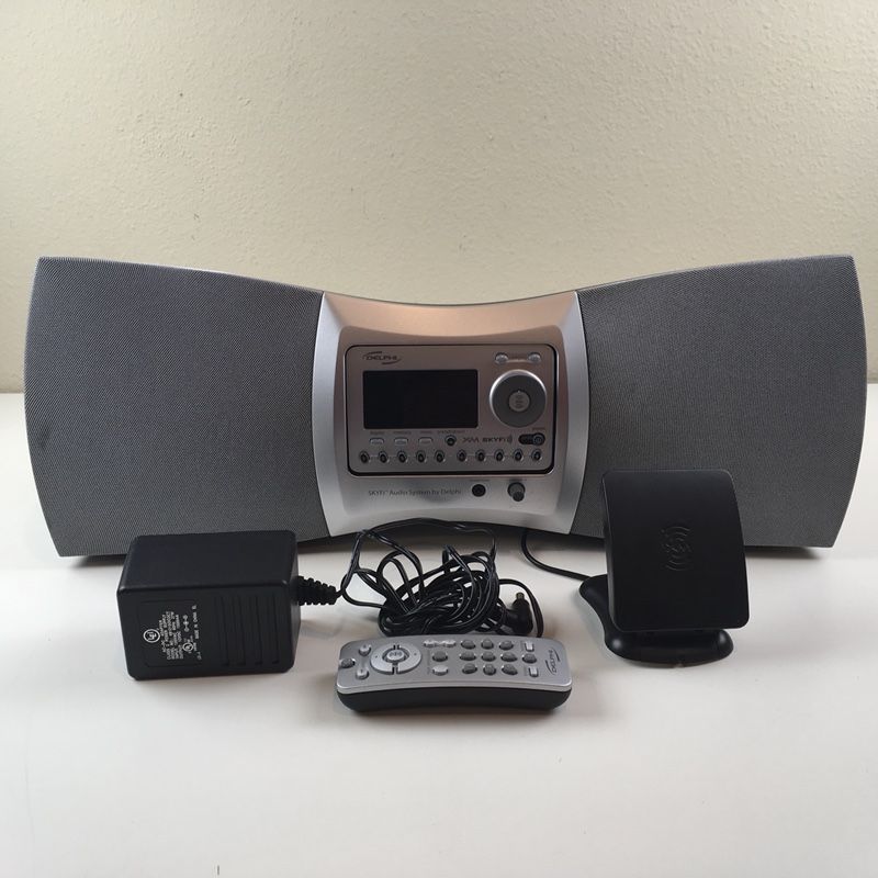 Delphi SA10000 XM SKYFi Radio Receiver Remote Portable Boombox SA10001