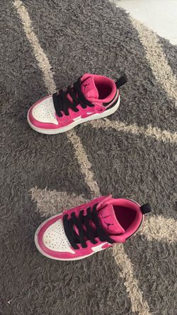 Girl Kids/Toddler Nike Shoes 11C