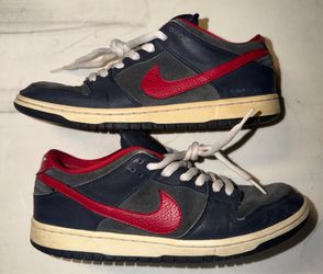 SB Dunk Low Pro - Dark Obsidian Gym Red 304292-461