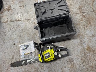 Ryobi Used RY3818 Chainsaw 38cc With 18” Cutting Bar And Hard Case.