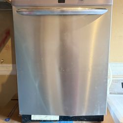 Dishwasher FRIGIDAIRE 
