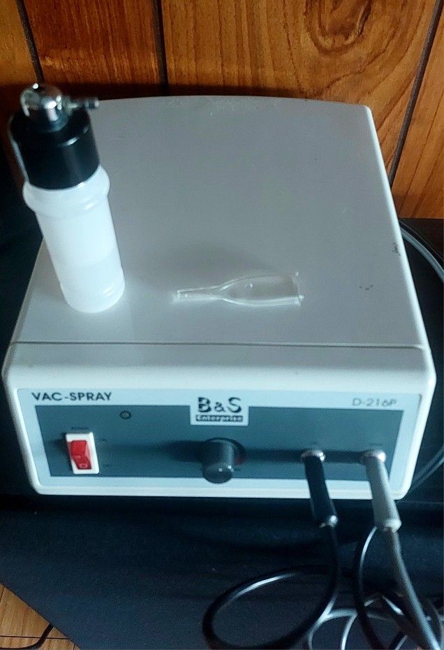 Facial B&S Vacuum And Spray Professional .