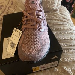 Women’s Adidas ultra boost 5.0