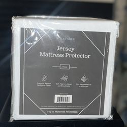 Weekender Jersey Waterproof Mattress Protector Quiet Soft Full Size 