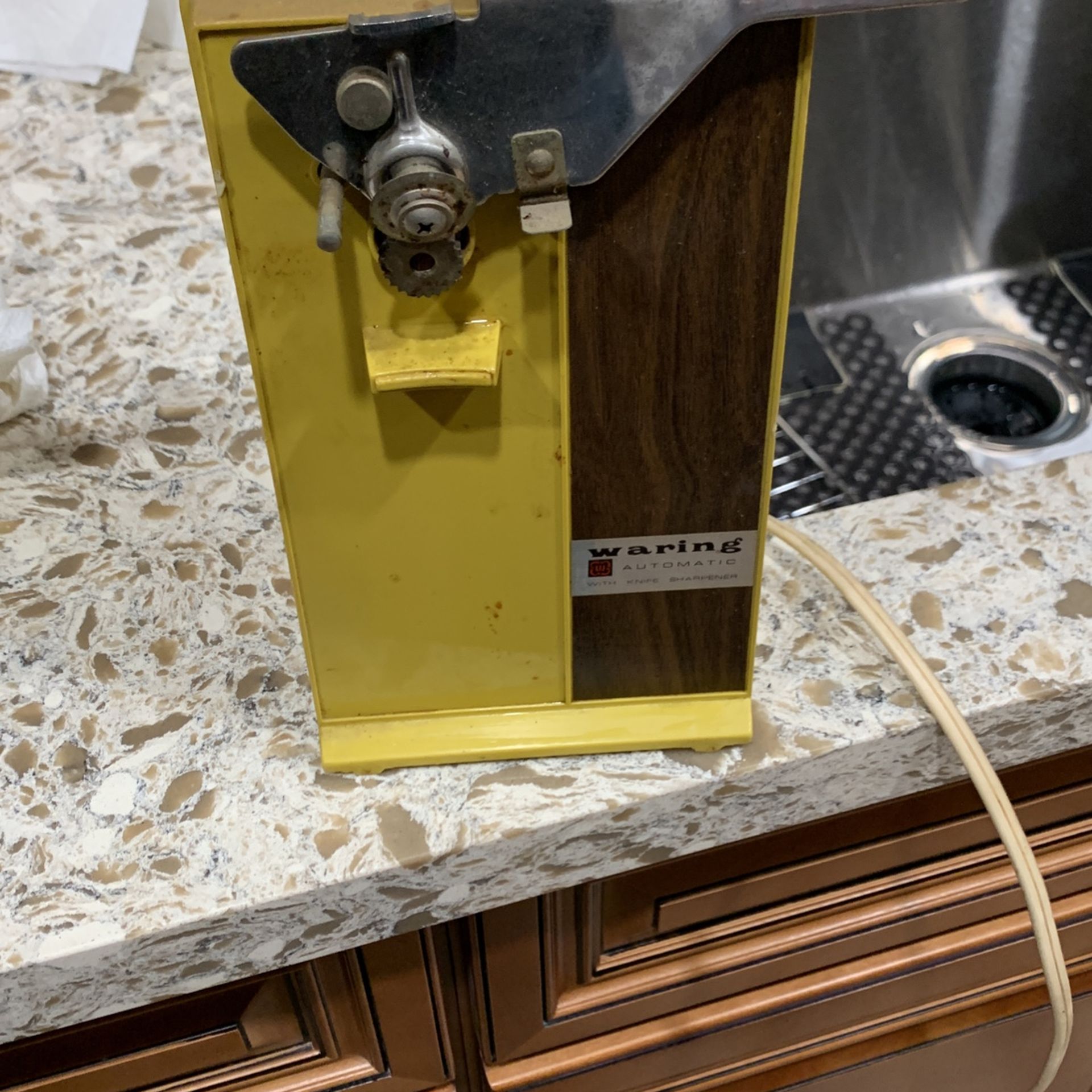 Under Cabinet Can Opener & Knife Sharpener for Sale in Sanford, FL - OfferUp