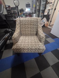 Accent chair