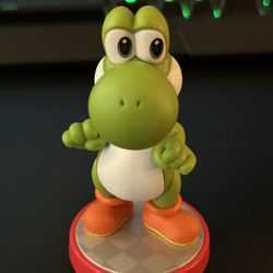 Super Mario-Yoshi Amiibo No Box