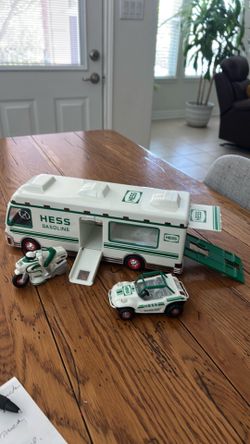 Hess 1998 gasoline, recreation vehicle toy