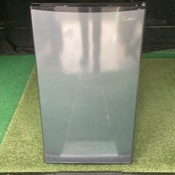 Midea Mini Fridge And Freezer