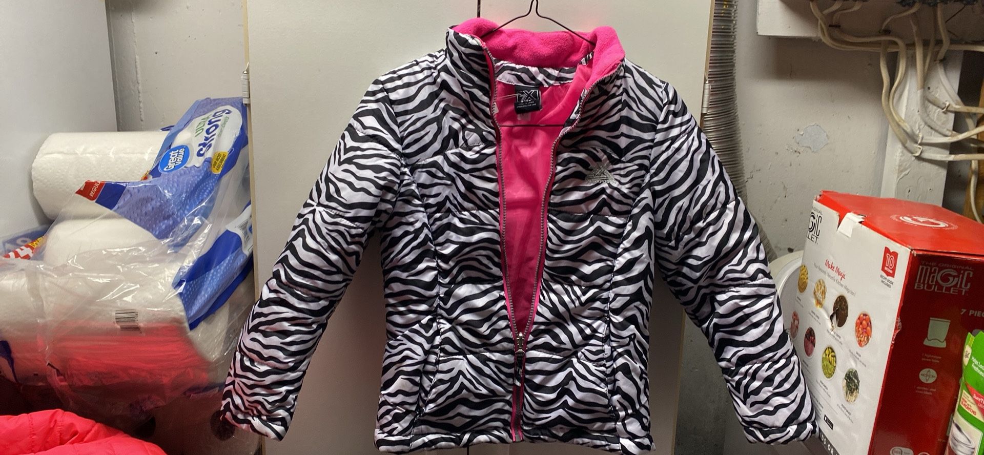 Girls Lightweight Zero Exposure Winter/Fall/Spring Coat. Size 7/8. Excellent condition