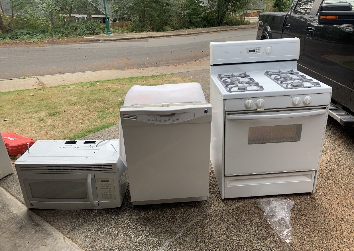 Free! Appliance Set Microwave Dishwasher Oven 