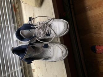 Men’s retro Jordan IV 4 size 11 US
