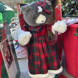 Christmas kitty battery operated she sings and plays the harp